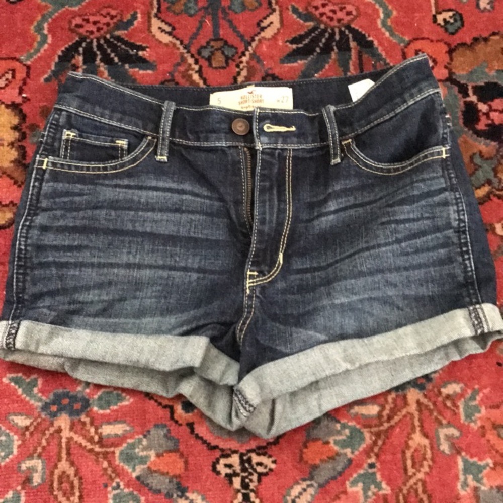 Size 5 Hollister high rise jean shorts